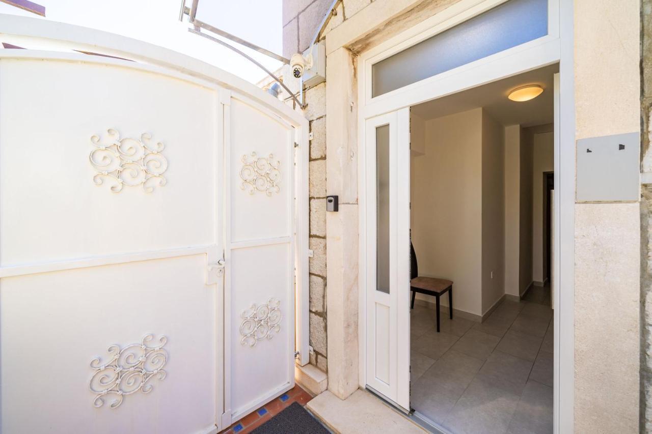Rooms Nina Dubrovnik Bagian luar foto